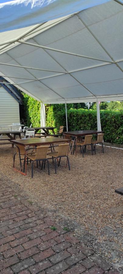 Garden Flat At The Infamous Piltdown Man Pub Lejlighed Fletching Eksteriør billede