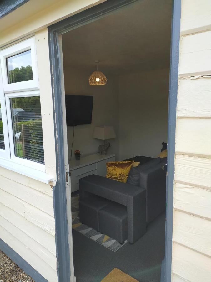 Garden Flat At The Infamous Piltdown Man Pub Lejlighed Fletching Eksteriør billede